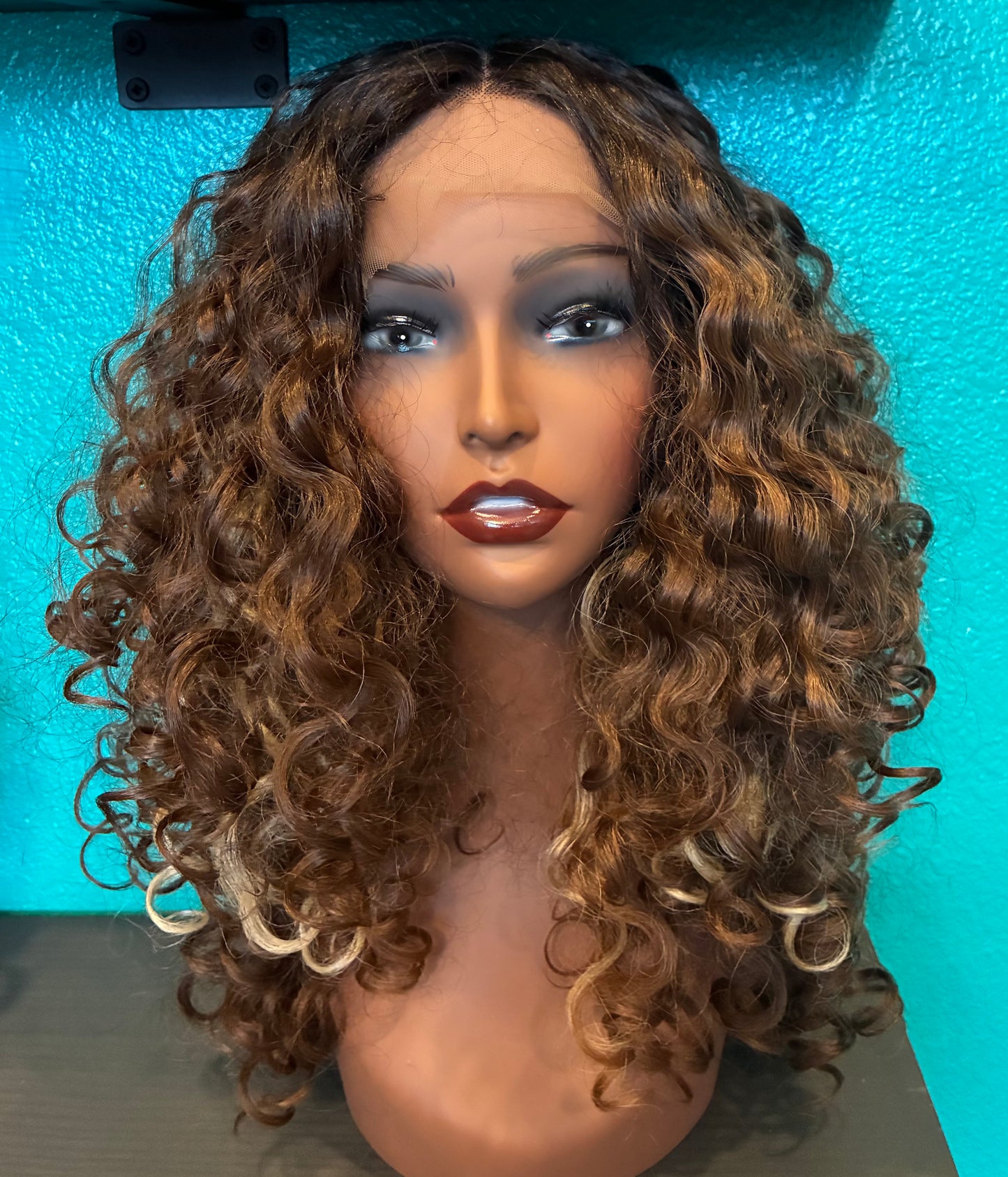 Top Tier HBS-Synthetic Wigs